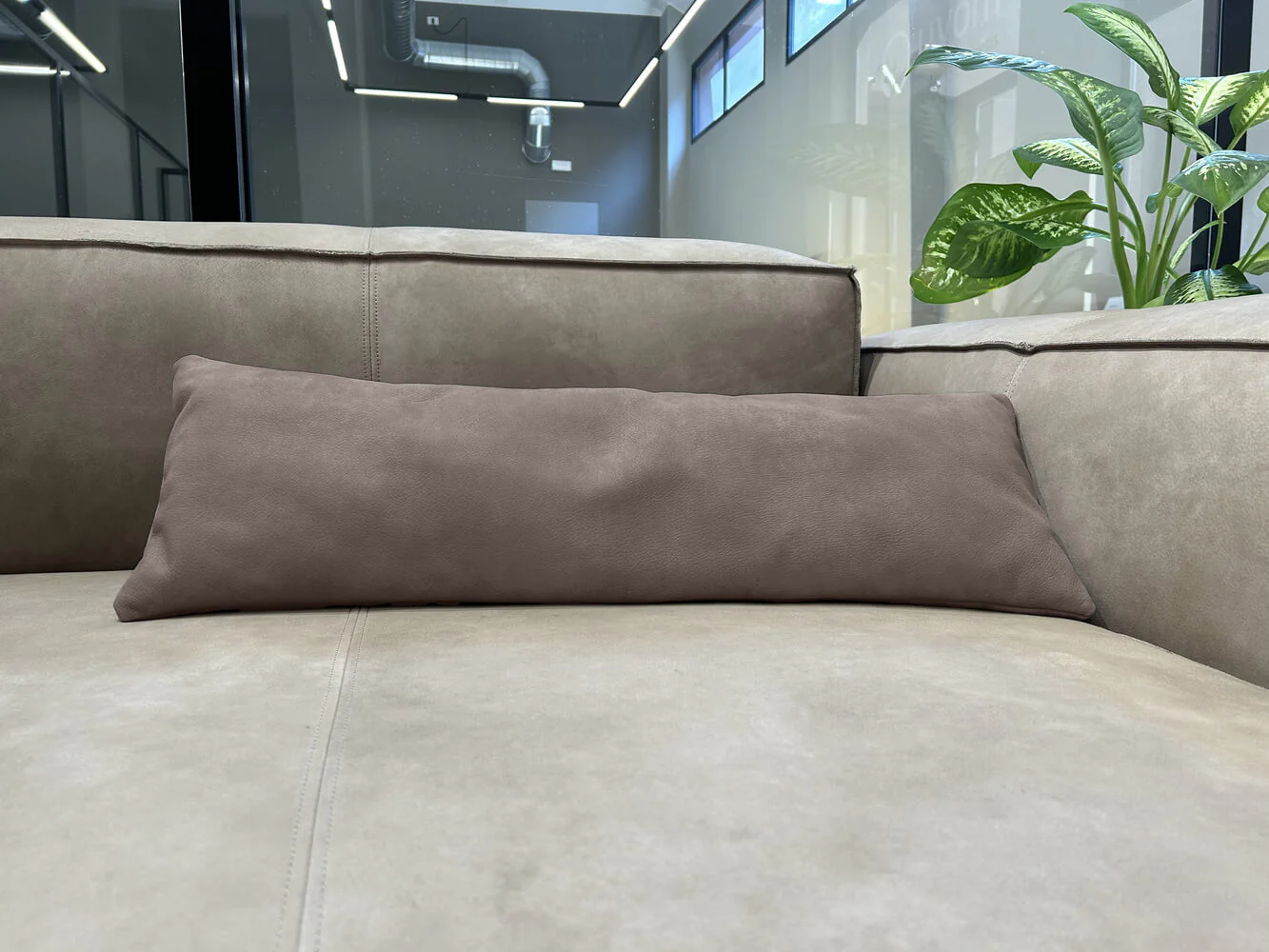 Outlet - Zierkissen - Showroom München - Image 8